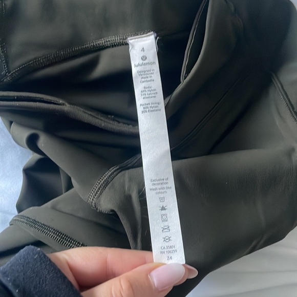Lululemon forest green leggings - Picture 3 of 3